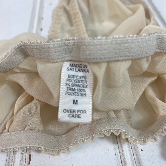 Victoria Secret Teddy M‎ Beige Thong Lingerie - Picture 13 of 14